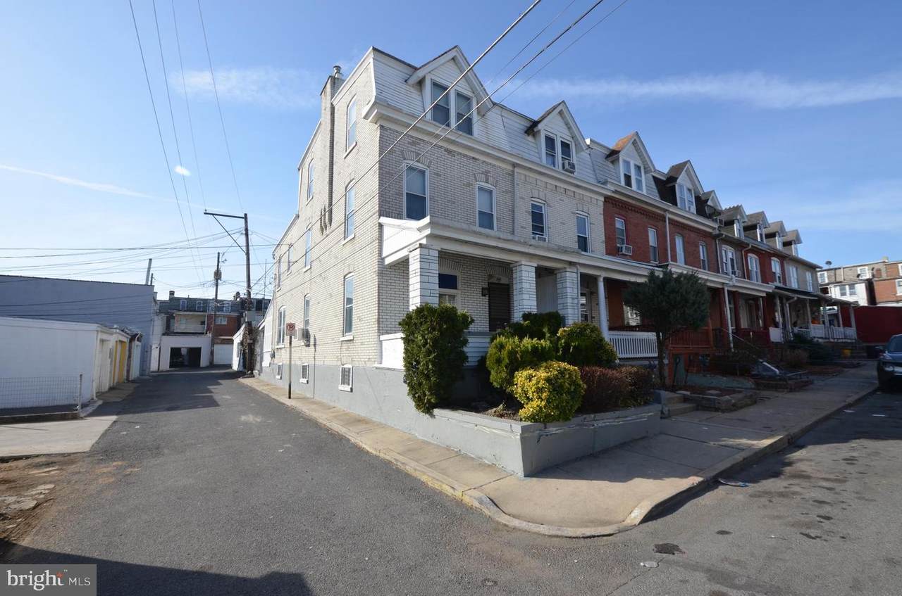 414 Cedar Street - Photo 1