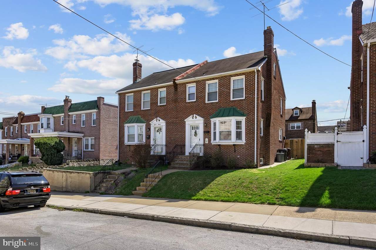 1522 Sycamore Street - Photo 1