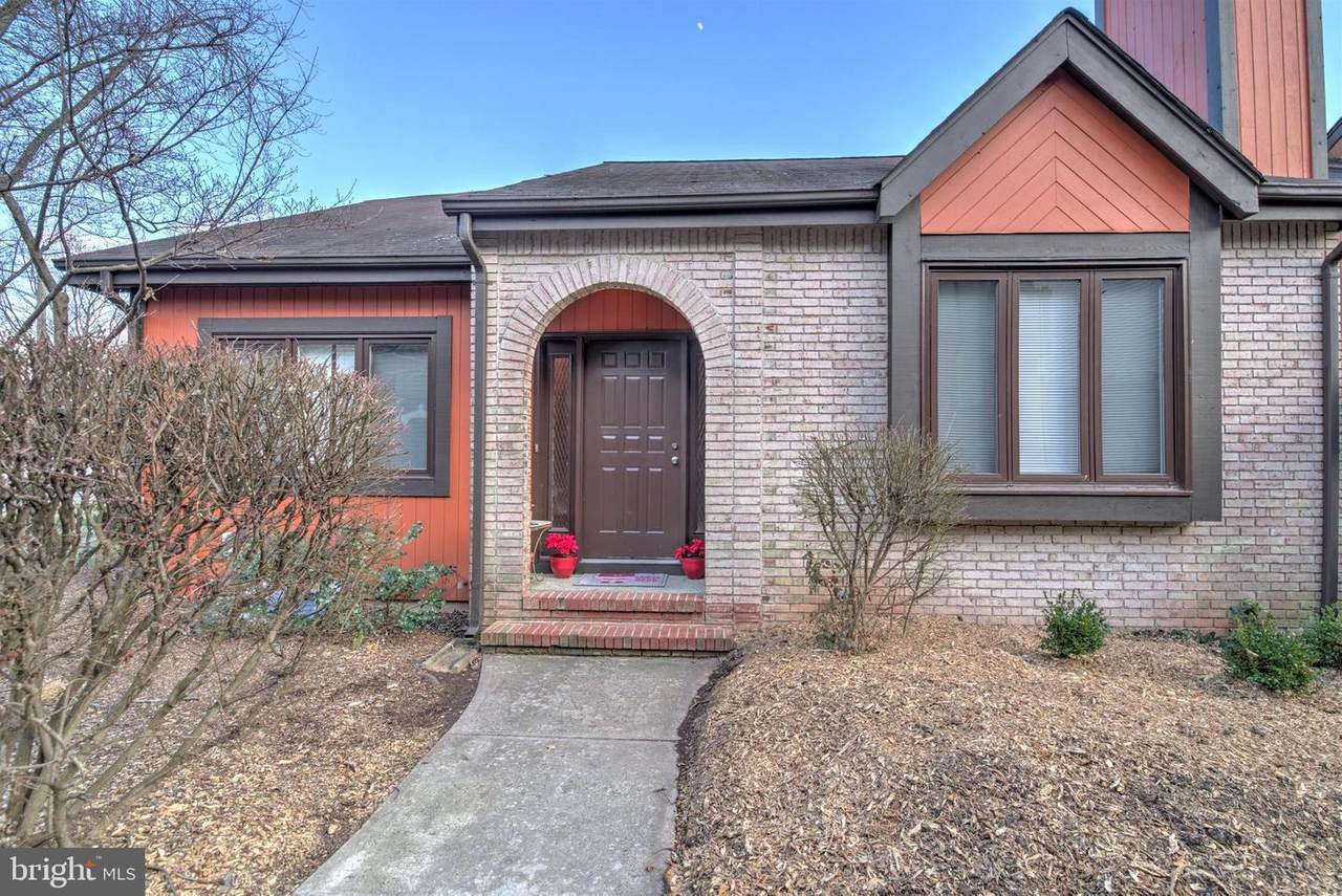 100 Riverbend Drive - Photo 1