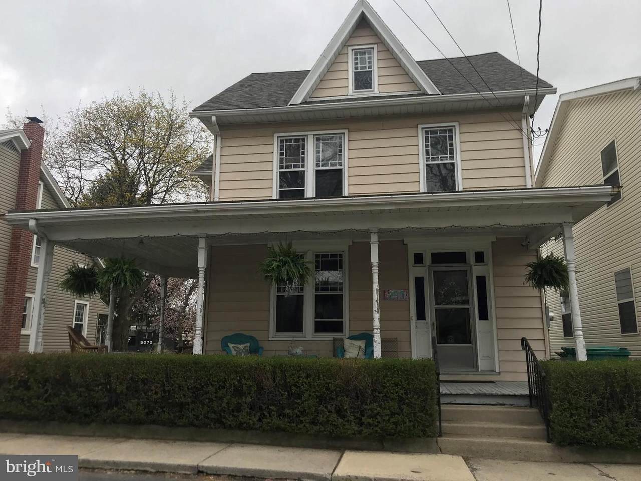 239 Derry Road - Photo 1