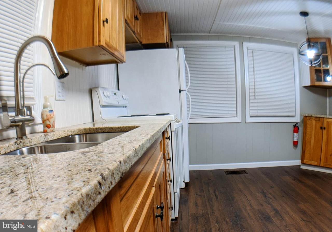 9 Blue Jay Drive - Photo 1