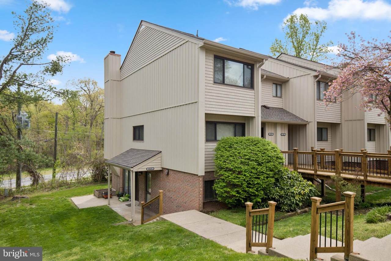 15277 Forest Grove Drive - Photo 1