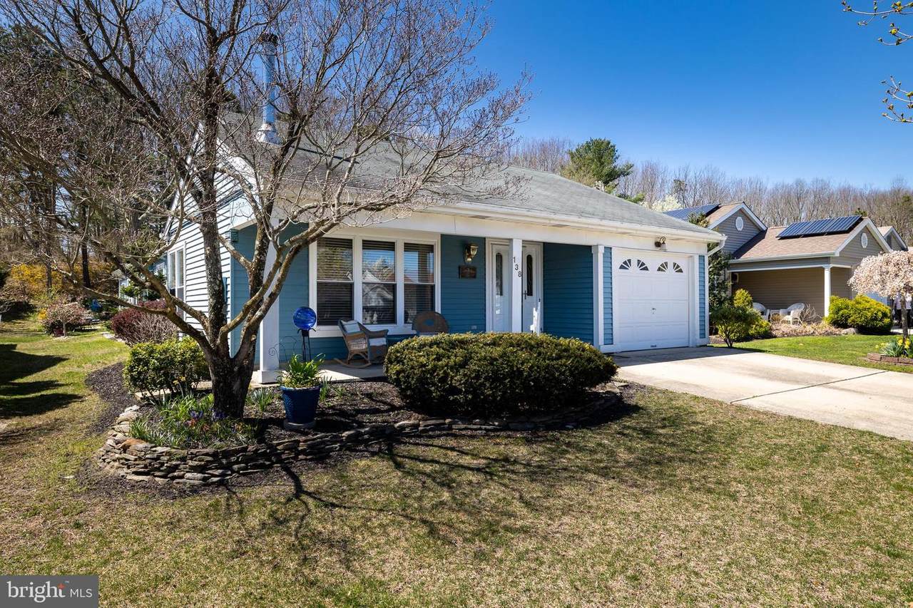 138 Buckingham Drive - Photo 1