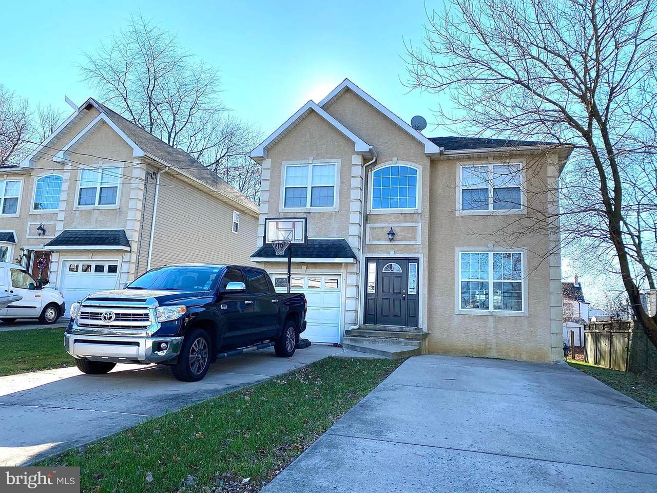 616 Maple Avenue - Photo 1