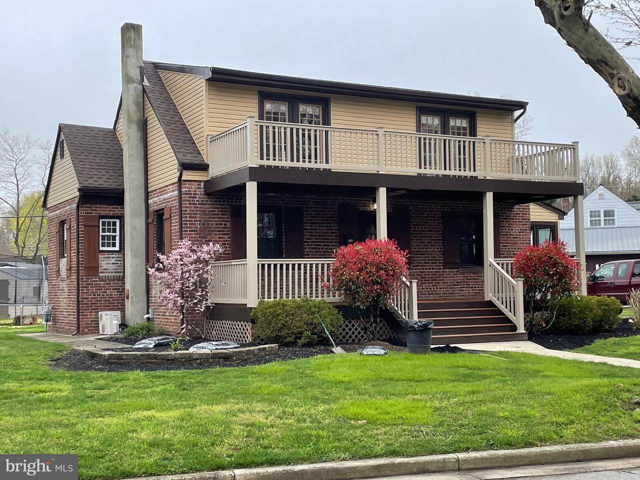333 Washington Drive - Photo 1