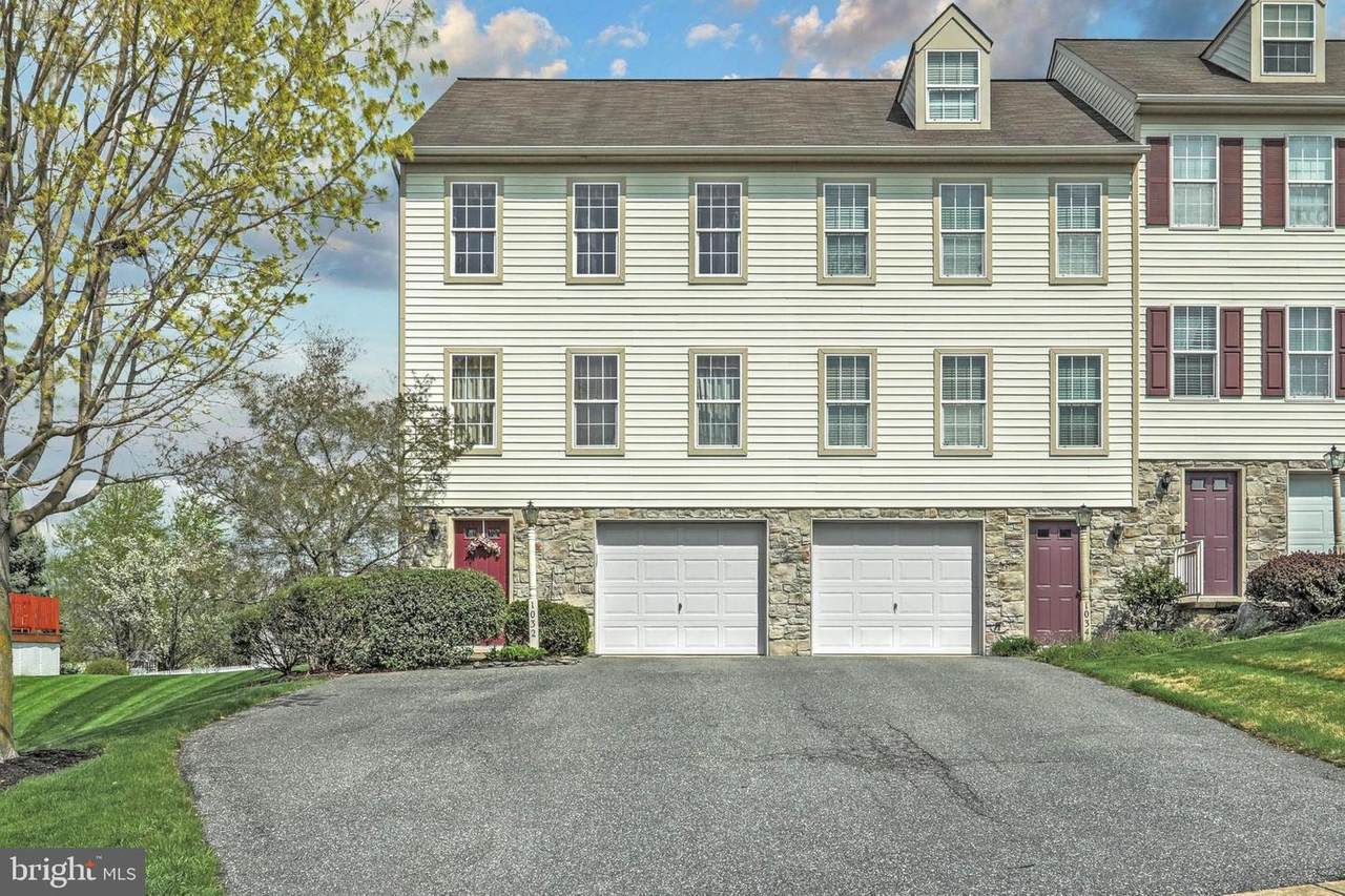 1032 Hearthridge Lane - Photo 1
