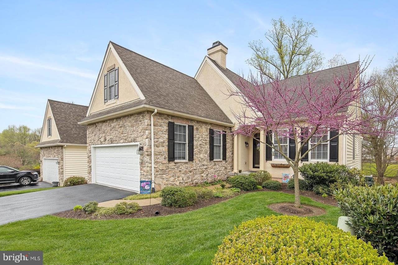 120 Longo Drive - Photo 1