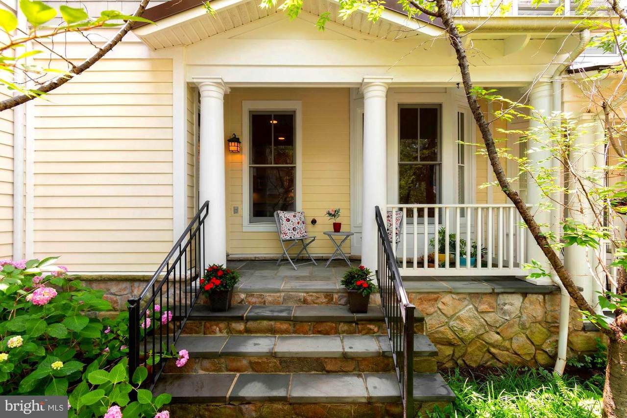 1210 Danville Street - Photo 1