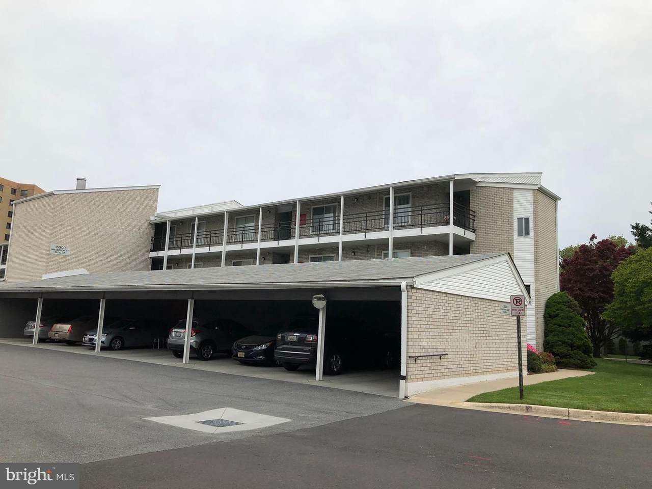 15300 Wallbrook Court - Photo 1
