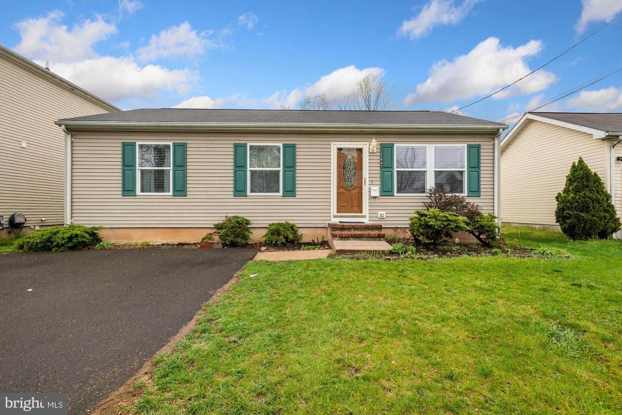 447 Connecticut Avenue - Photo 1