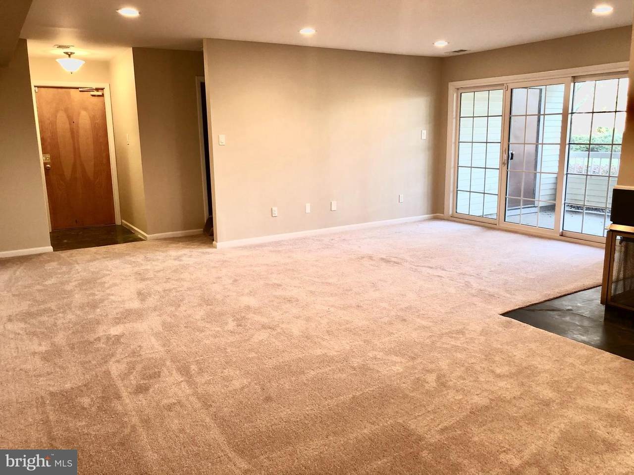 101 Claridge Court - Photo 1