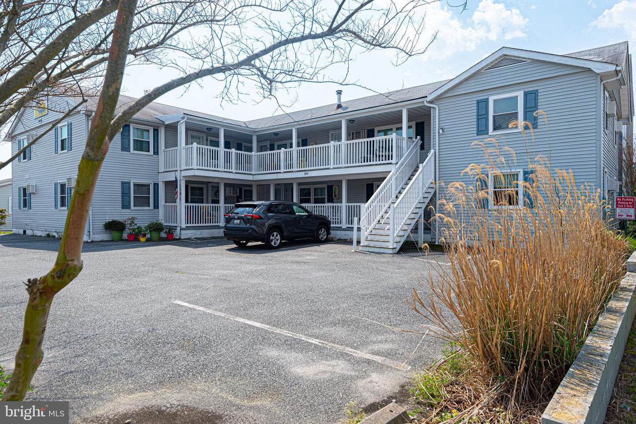 309 Bayshore Drive - Photo 1