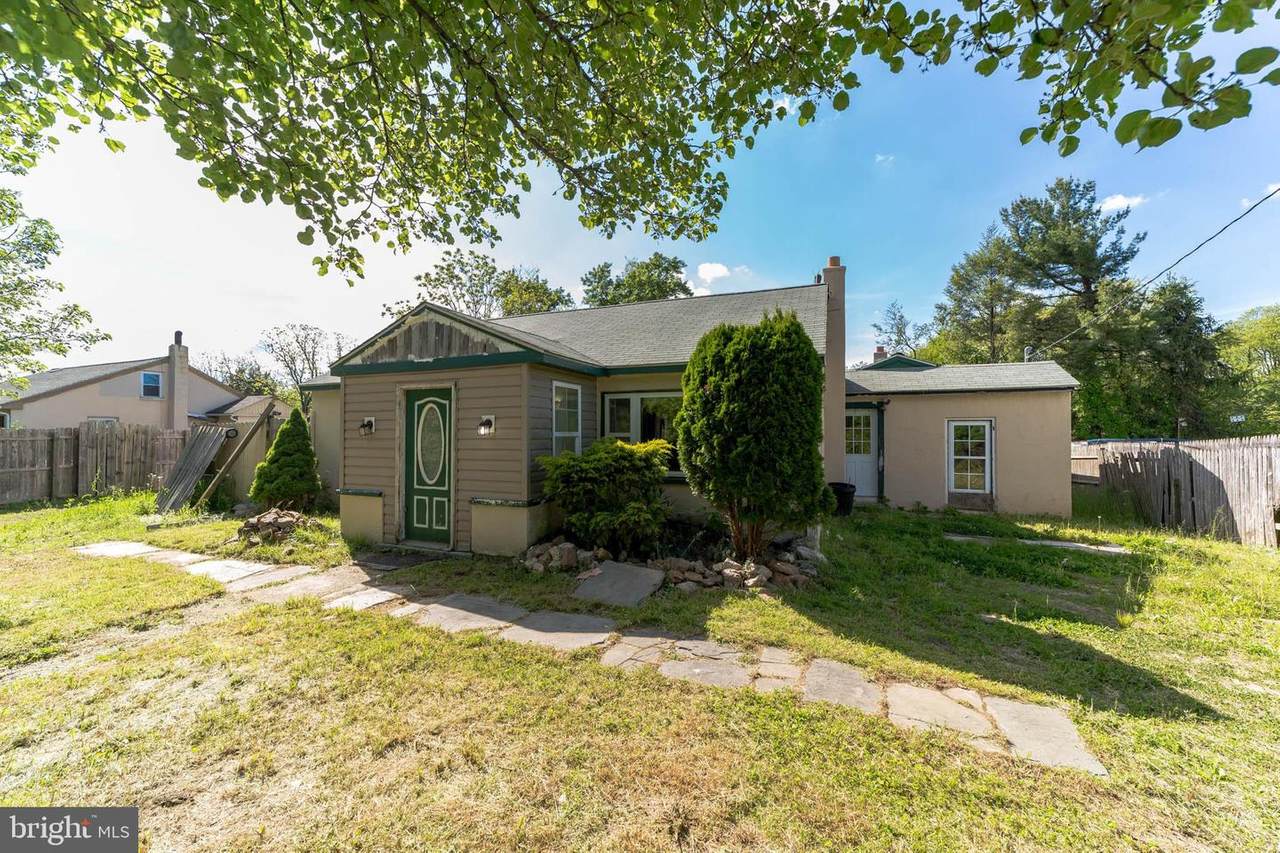 1073 Hopewell Road - Photo 1