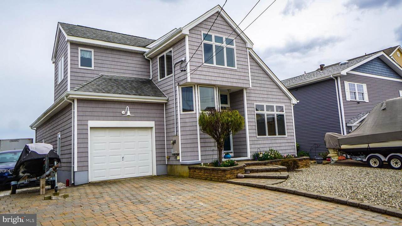 122 Burgee Drive - Photo 1