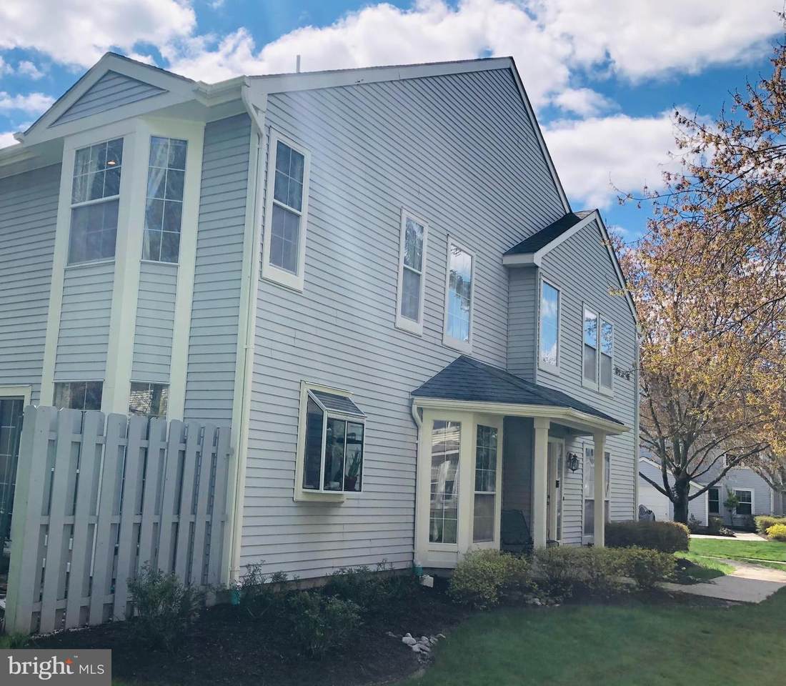22 Heritage Boulevard - Photo 1