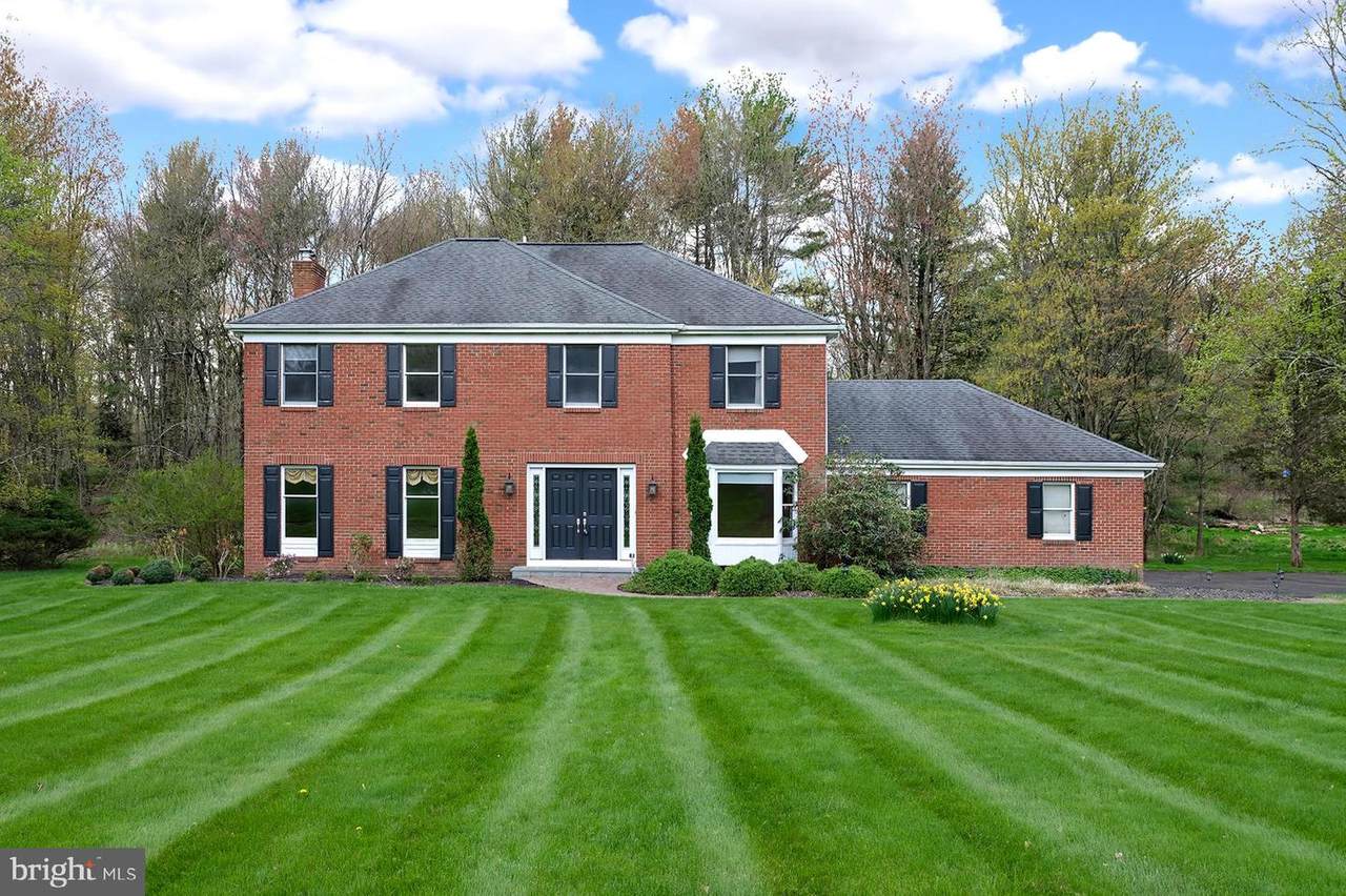 33 Shore Drive - Photo 1