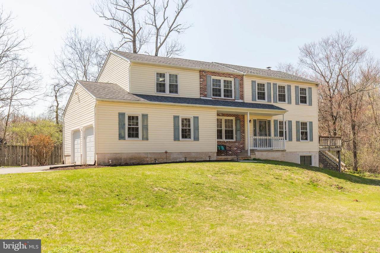1374 Glen Echo Road - Photo 1