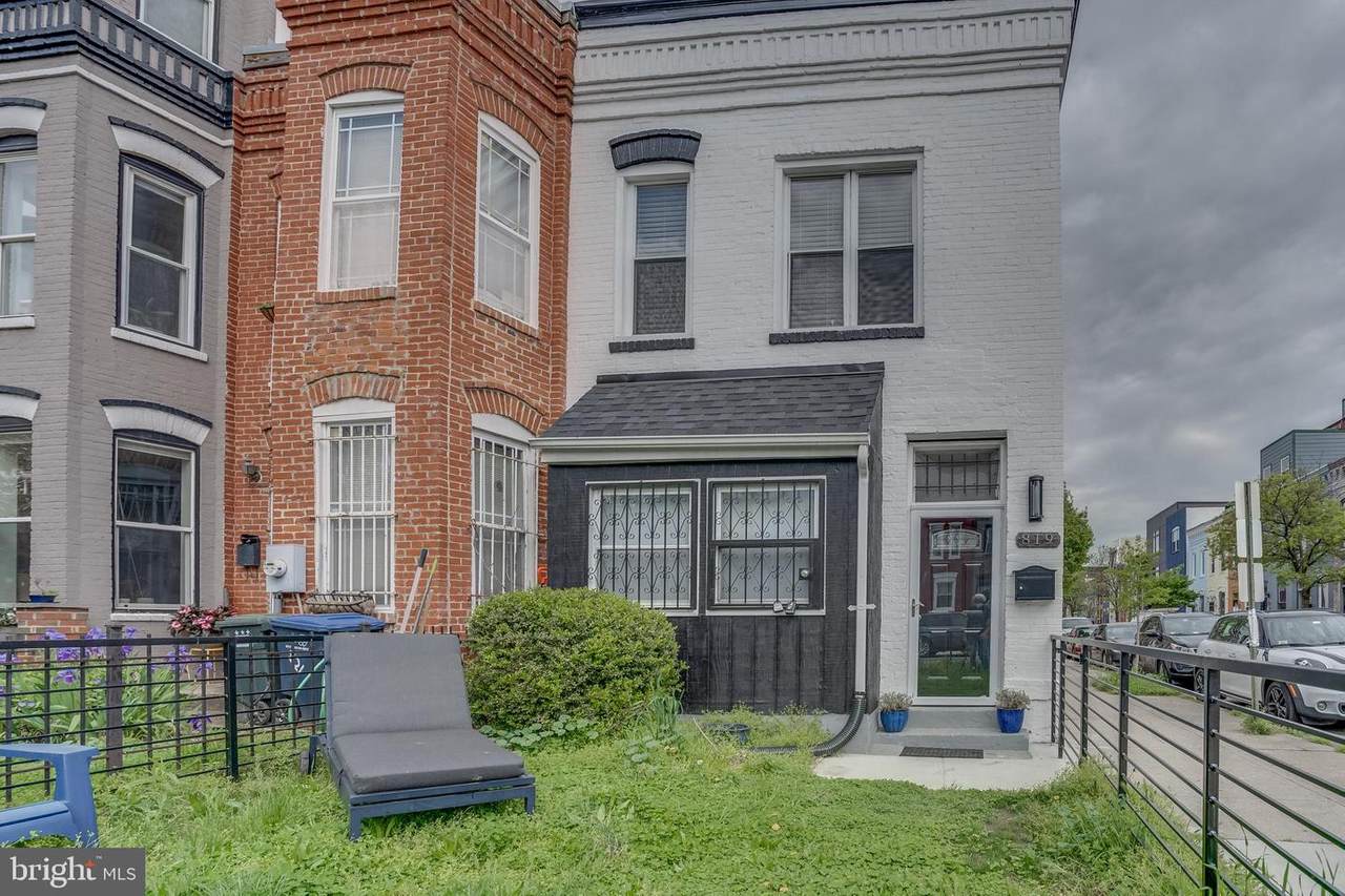 819 12TH Street - Photo 1