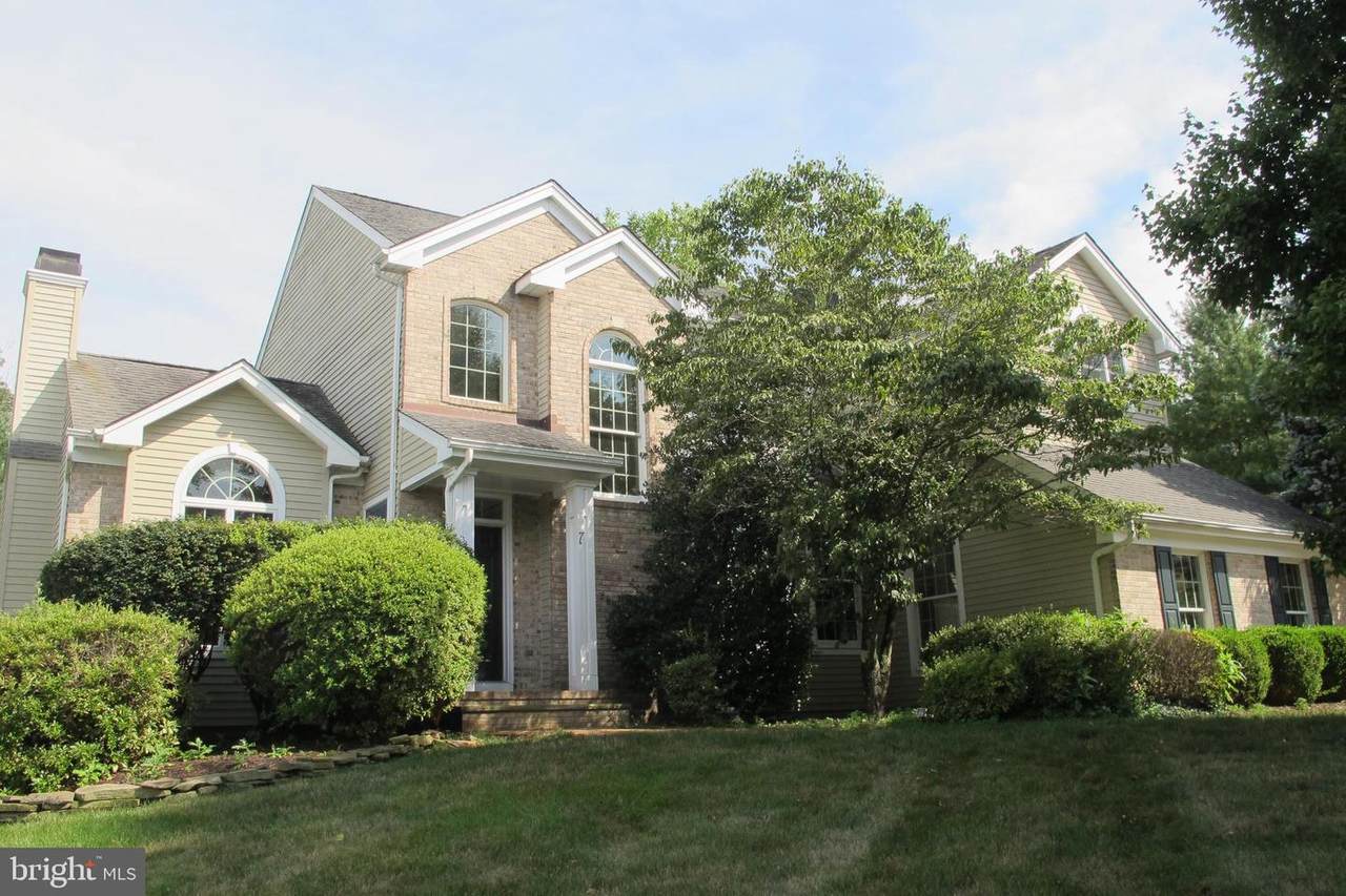 7 Heritage Hills Court - Photo 1