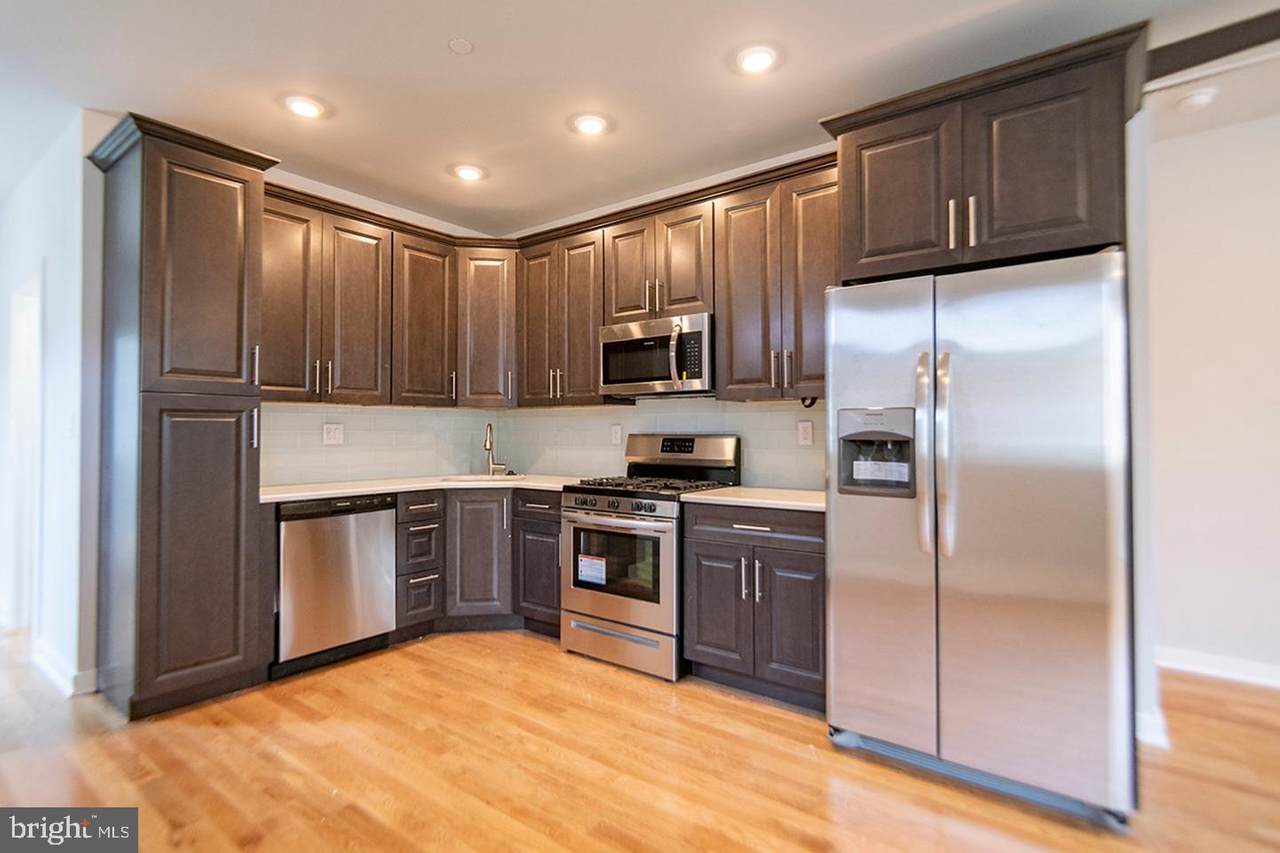 1713 20TH Street - Photo 1