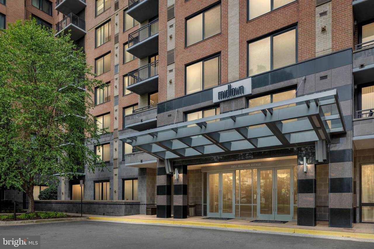 2451 Midtown Avenue - Photo 1