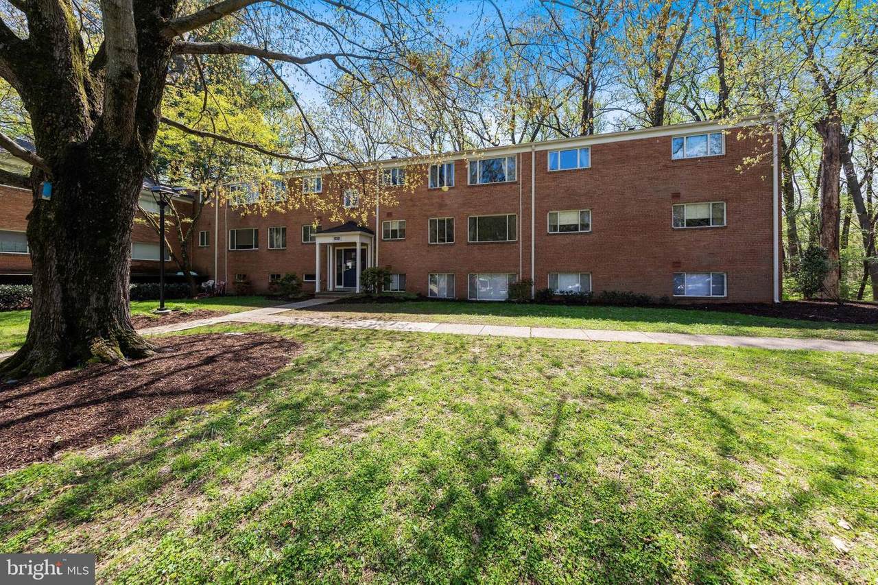 10501 Montrose Avenue - Photo 1