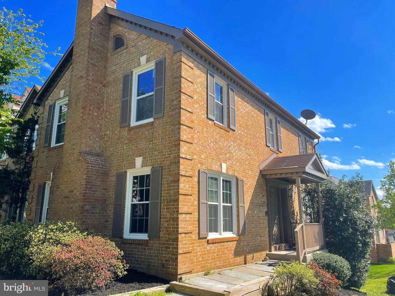 6015 Bradmore Street - Photo 1