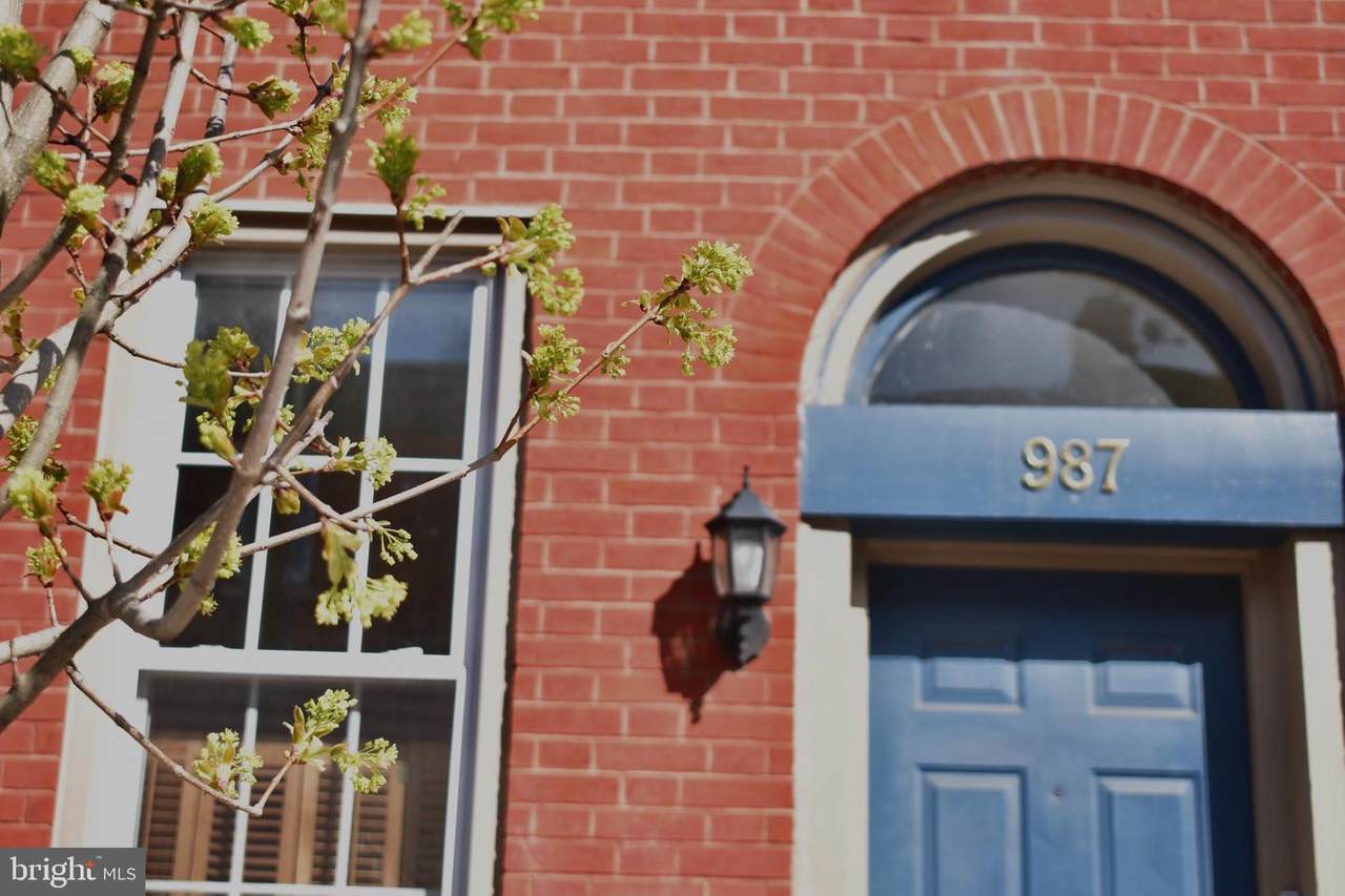 987 5TH Street - Photo 1