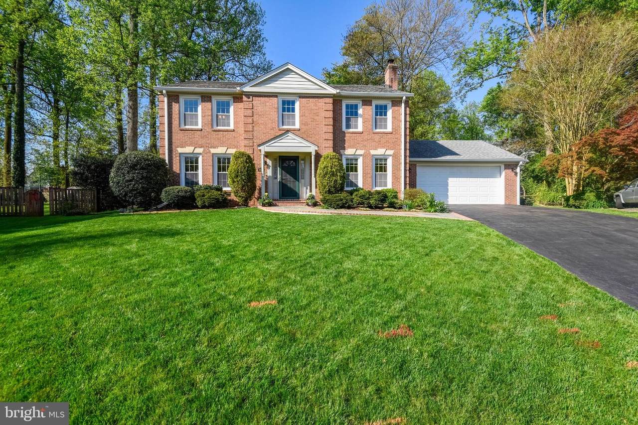 9619 Whitecedar Court - Photo 1