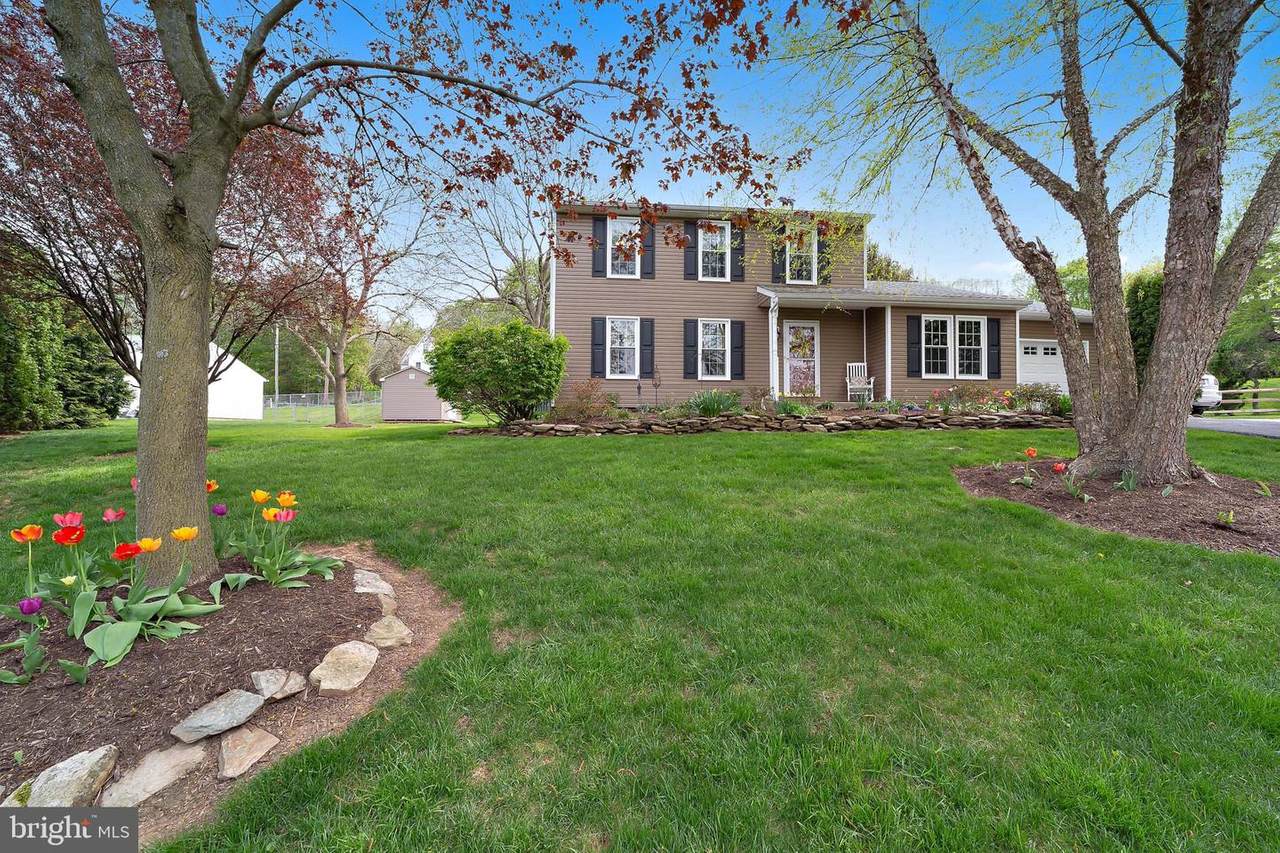 805 Bridge Street - Photo 1