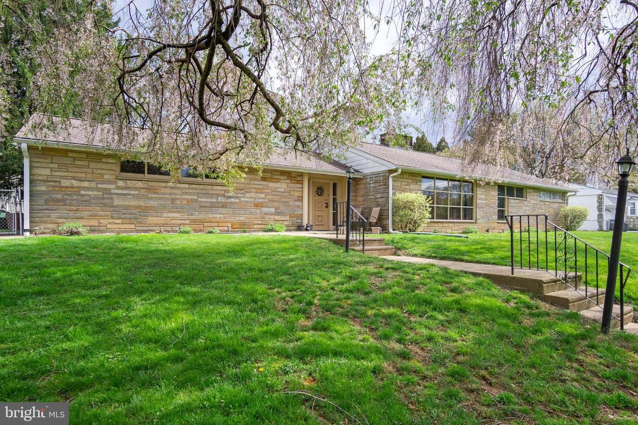 1839 Richhill Road - Photo 1