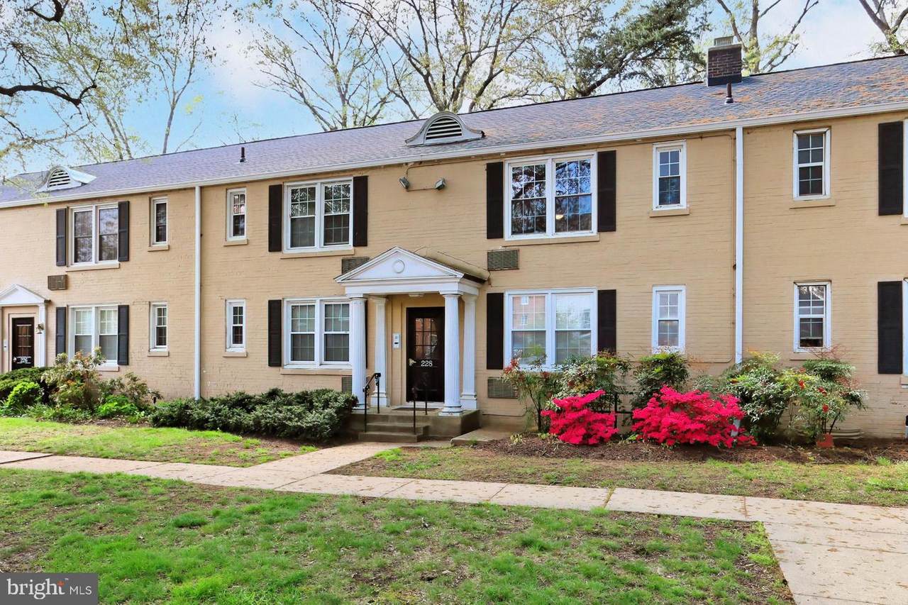 228 Thomas Street - Photo 1