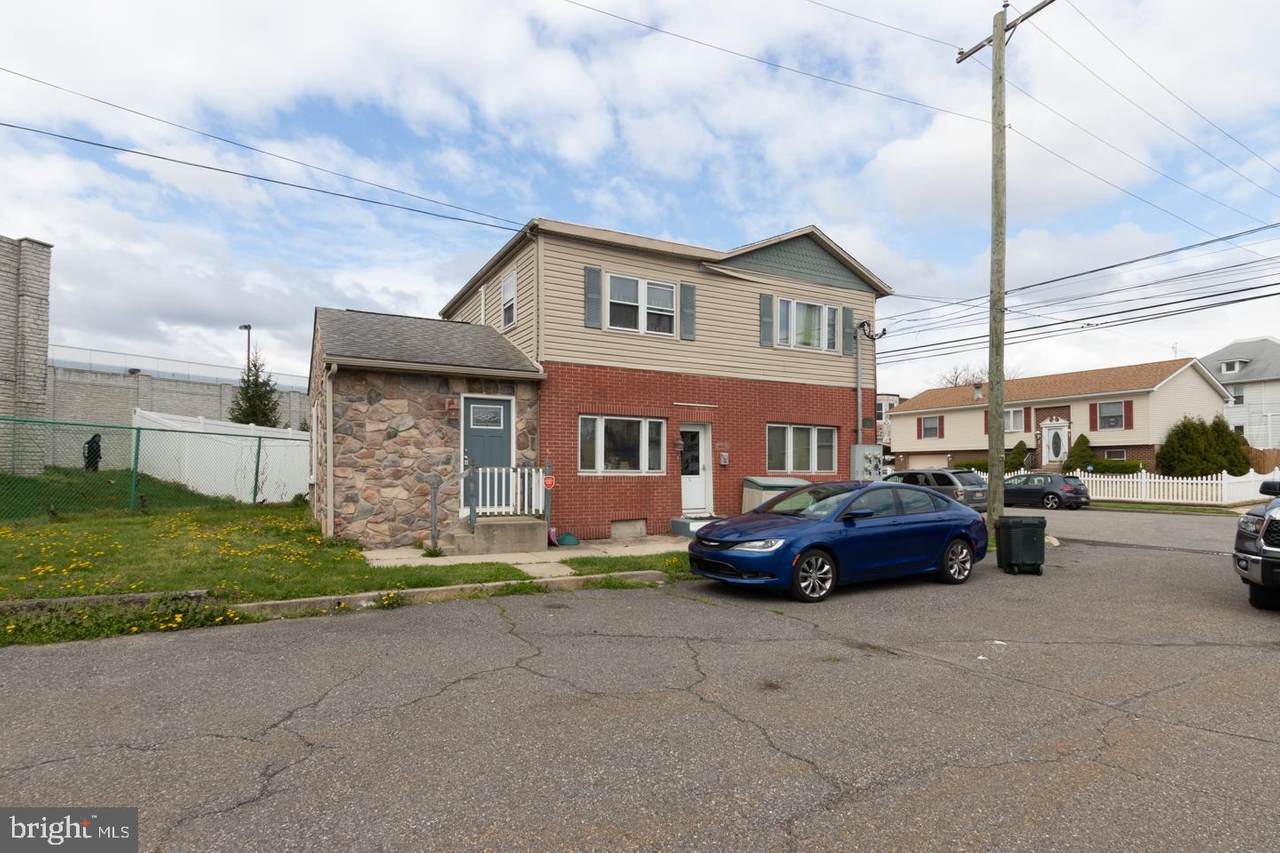 1102 3RD Avenue - Photo 1