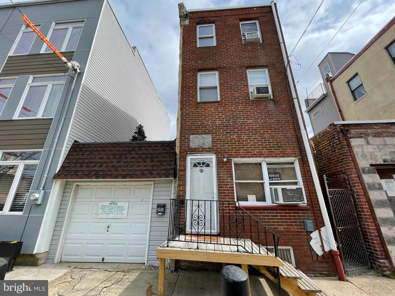 2437-39 Coral Street - Photo 1