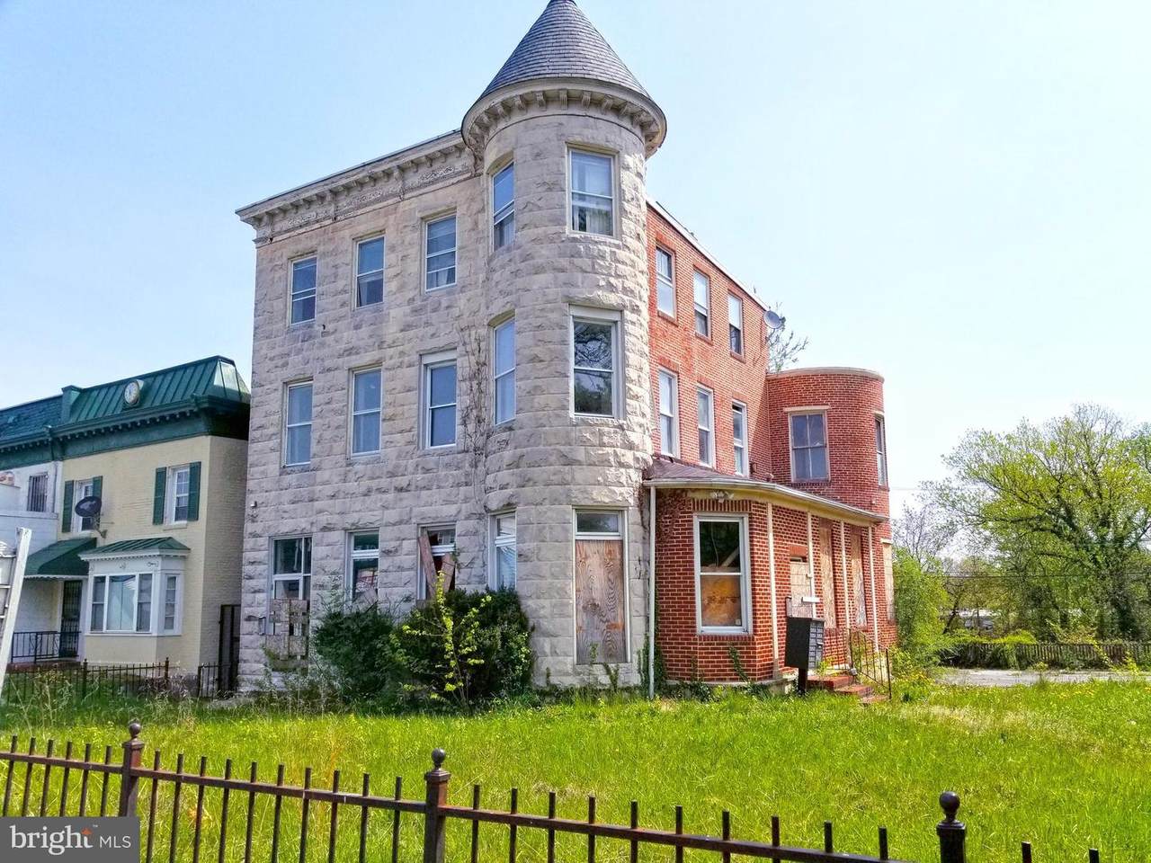 5217 York Road - Photo 1