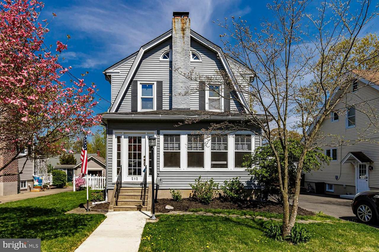 212 Harding Avenue - Photo 1