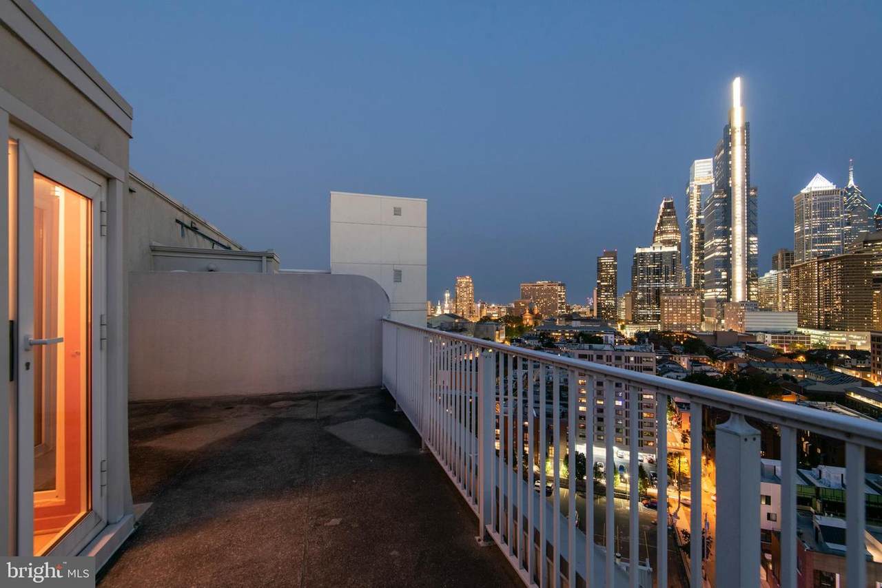 2301 Cherry Street - Photo 1