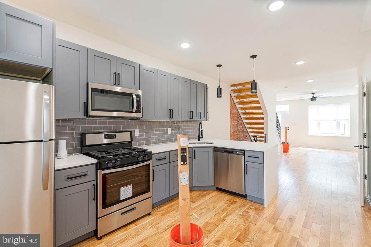 2631 Dickinson Street - Photo 1