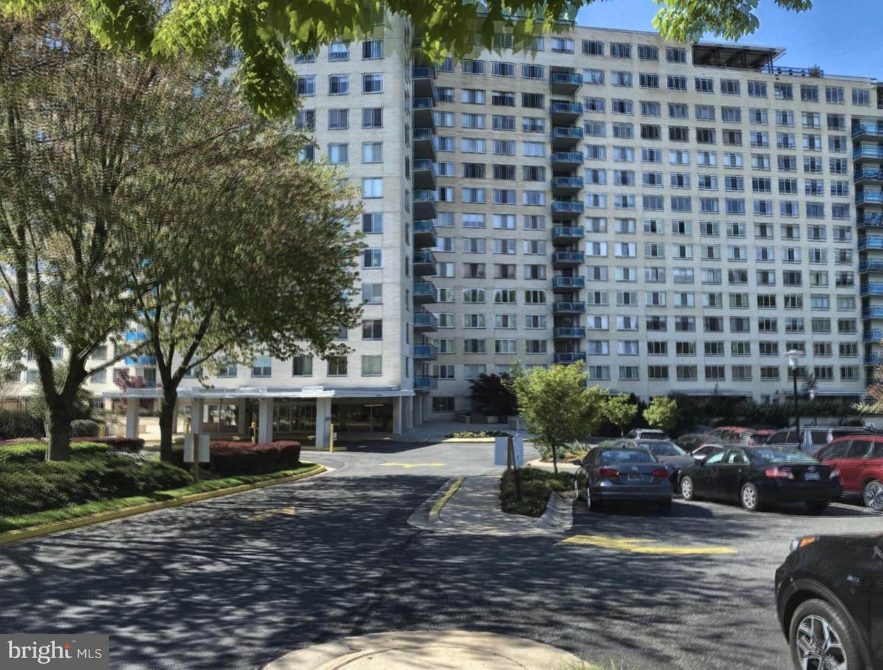 10500 Rockville Pike - Photo 1