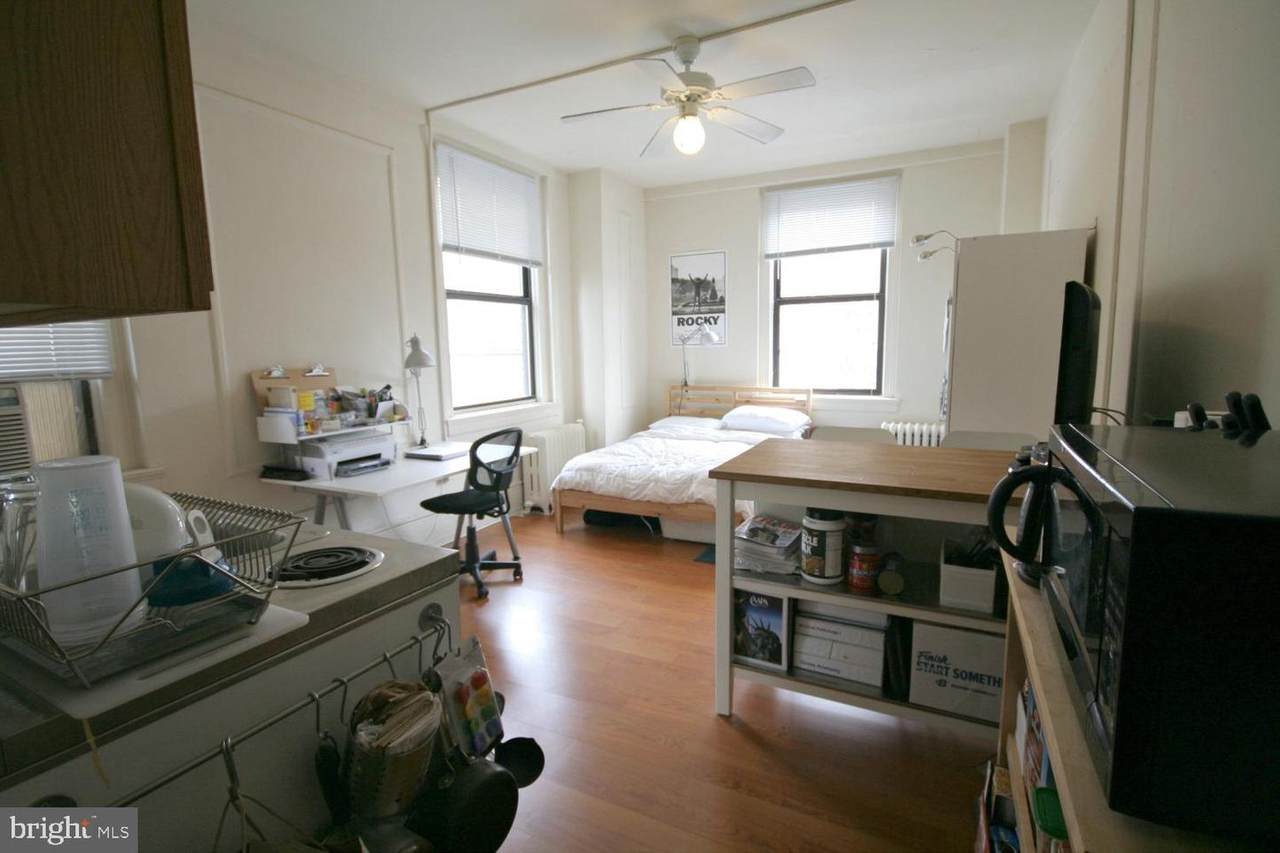 1324 Locust Street - Photo 1