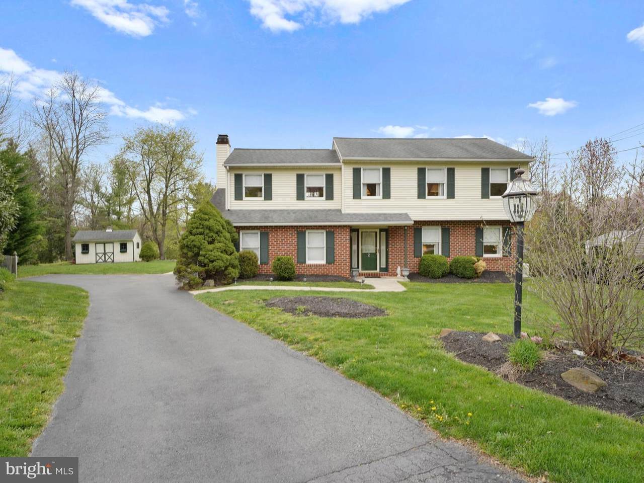 1299 Kirkland Avenue - Photo 1