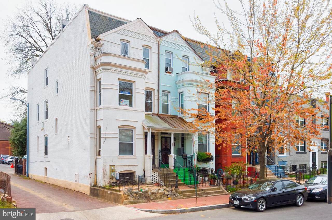 208 T Street - Photo 1