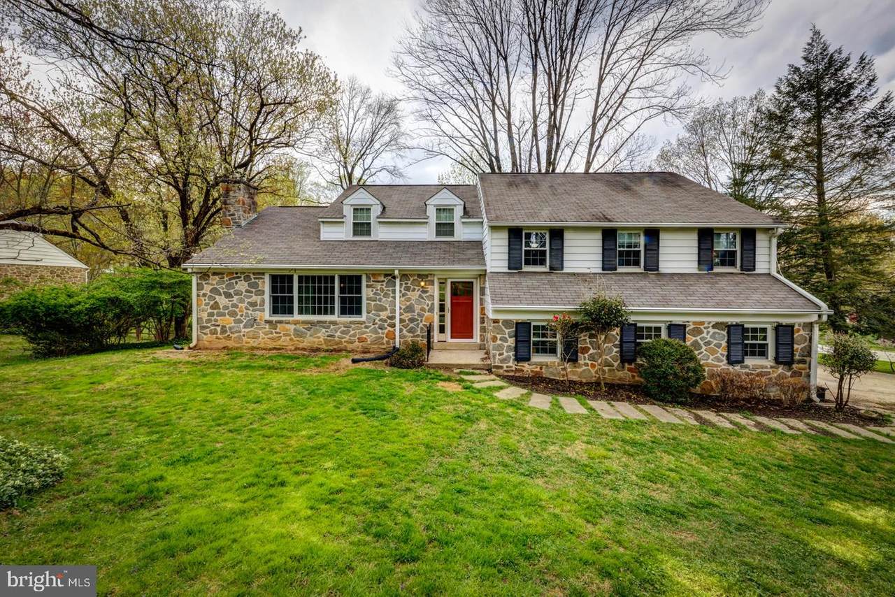 416 Hickory Lane - Photo 1