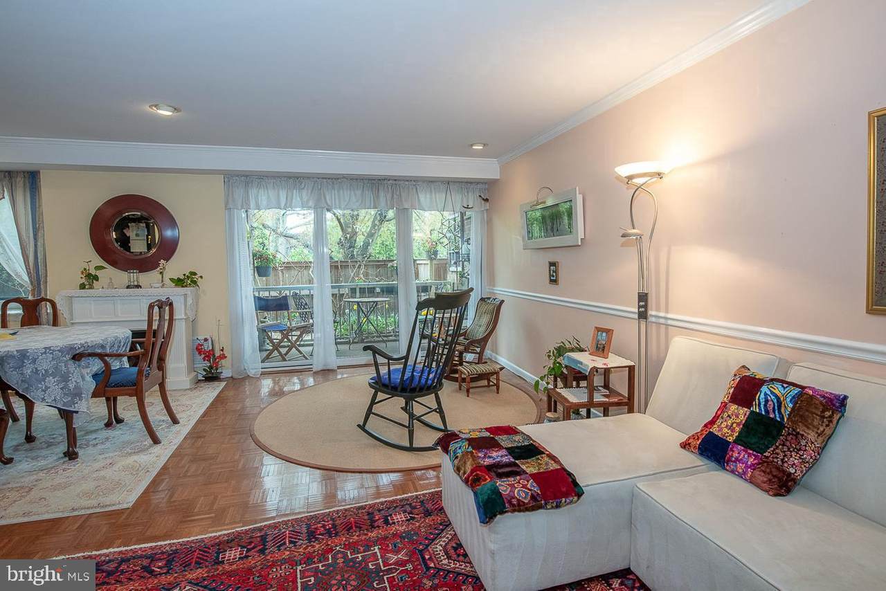 1640 Oakwood Drive - Photo 1