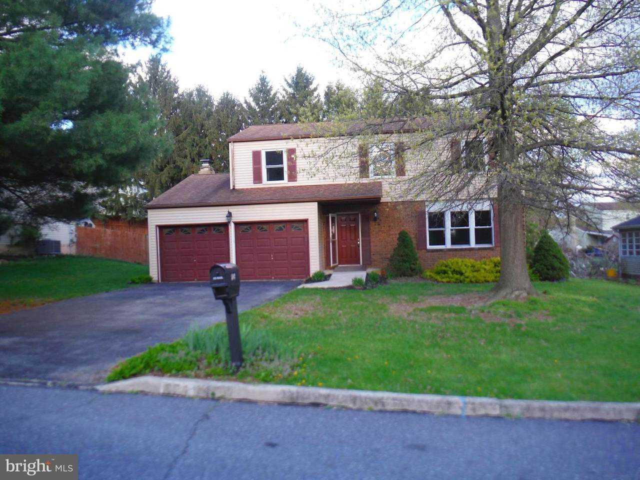 874 Martin Lane - Photo 1