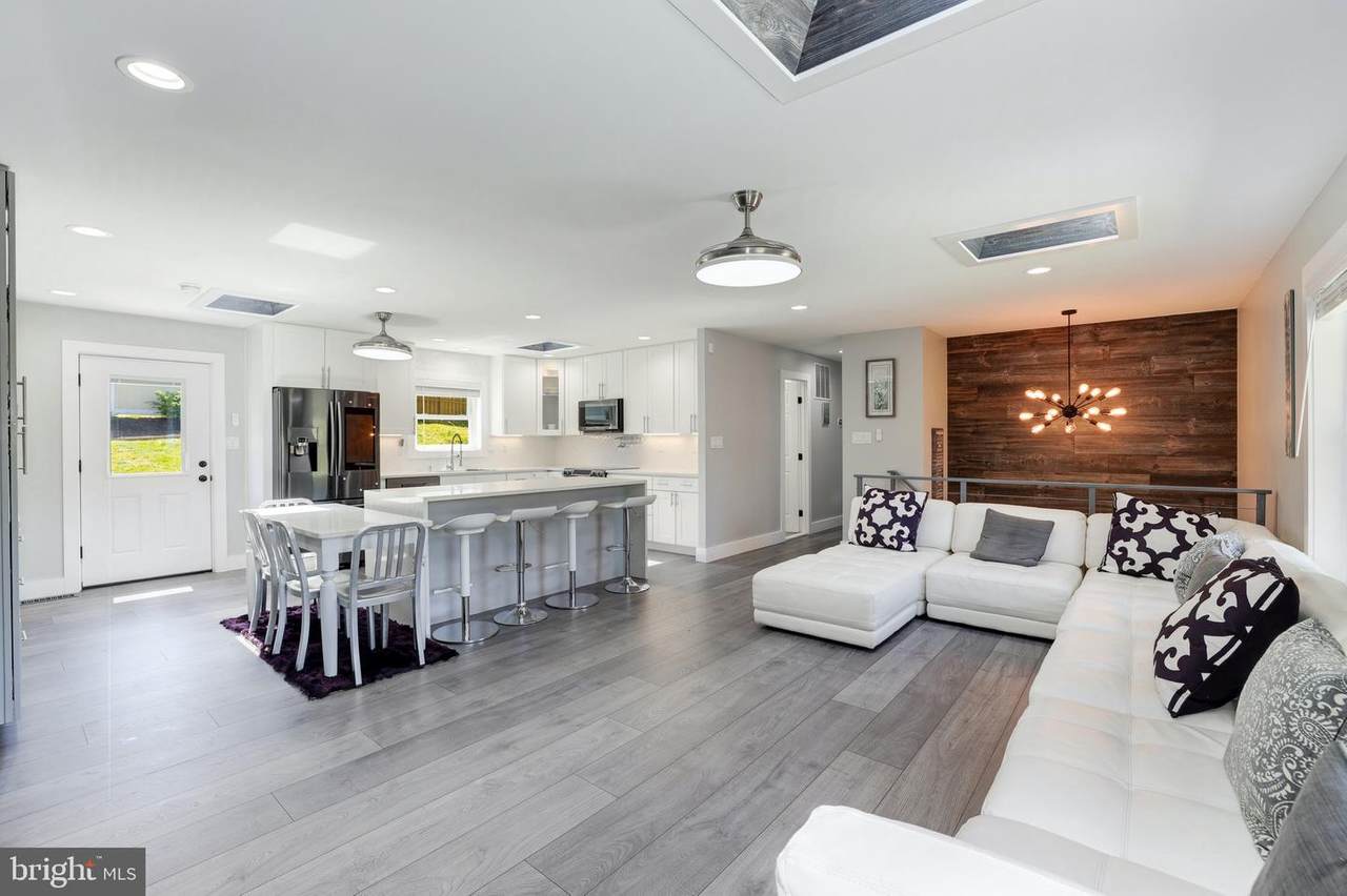 600 Hallwood Circle - Photo 1
