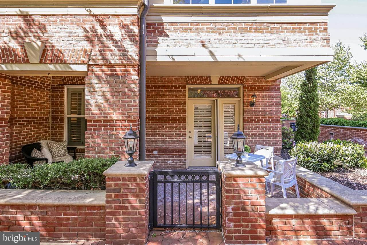 320 West Street - Photo 1