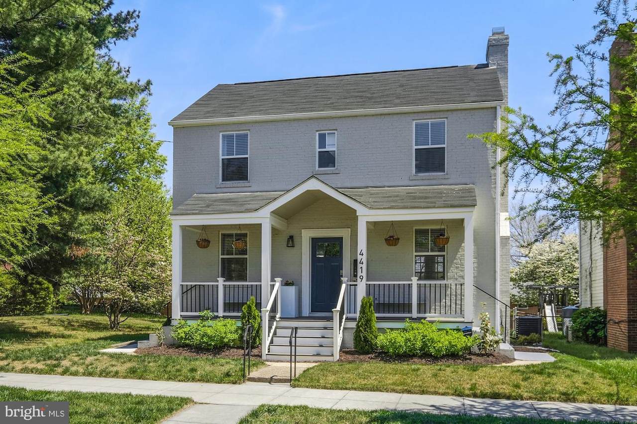 4419 19TH Place - Photo 1