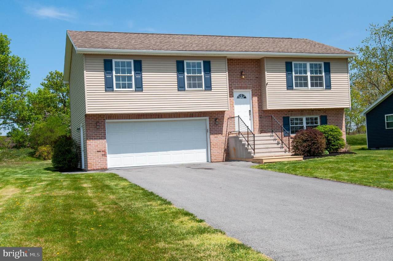 1682 Bowman Street - Photo 1