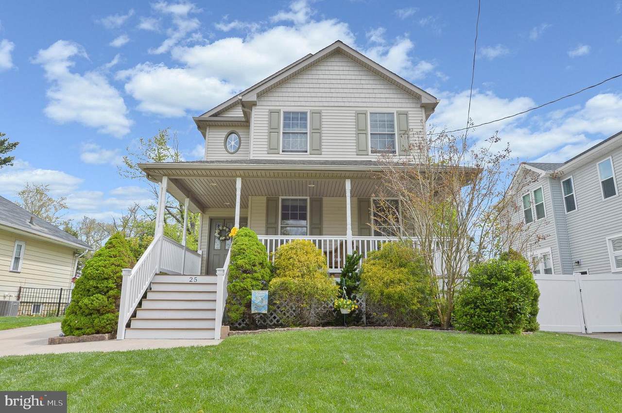 25 11TH Avenue - Photo 1